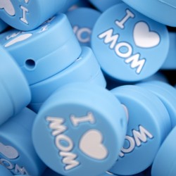 Inserto I Love Mom in silicone – Dettaglio dolce per accessori handmade e regali affettuosi