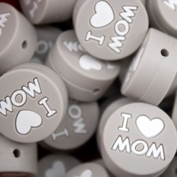 Inserto I Love Mom in silicone – Dettaglio dolce per accessori handmade e regali affettuosi